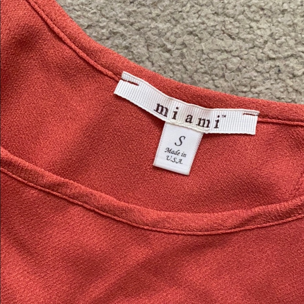 Flowy Tank Top - Picture 2 of 4